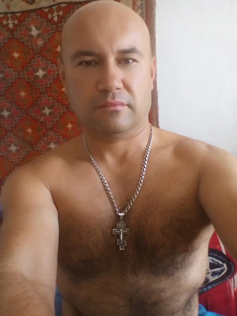 Знакомства Севастополь, фото мужчины Дмитрий, 49 лет, познакомится для флирта, любви и романтики, cерьезных отношений