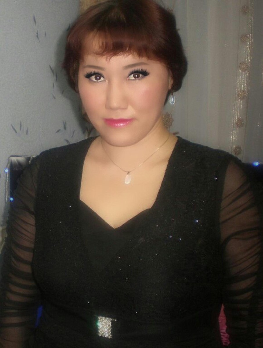 фото девушки казашки домашний