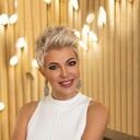  ,   Lyly, 49 ,     , c 