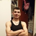  ,   Viktor, 39 ,   