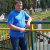  ,   Artem, 42 ,   