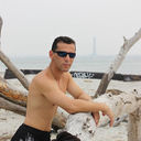  ,   Tornike, 32 ,  