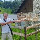  ,   Leon, 54 ,   ,   