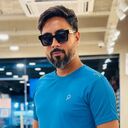  Utopia,   Harry, 39 ,   ,   