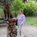  ,   Julia, 42 ,   ,   