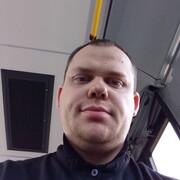  ,  Marian, 33