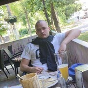  ,   Sasha, 25 ,   ,   