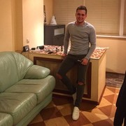  ,   Artem, 32 ,   ,   , c , 