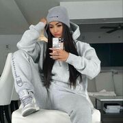  ,   Elena, 37 ,   ,   