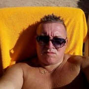  ,  Valentin, 52