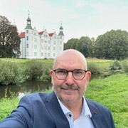  ,   Nikita, 55 ,   c 