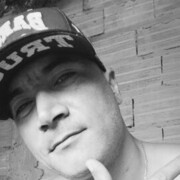  -,  Dinho, 47