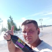  ,  Maxim, 29