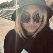  ,  karina, 35