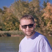   ,  Ruslan, 35
