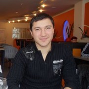 -,  Maiky, 34