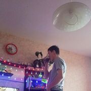  -,   Ali, 25 ,   ,   