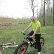   ,   Valentin, 51 ,   ,   