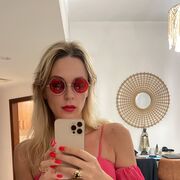  ,   Liza, 41 ,   ,   