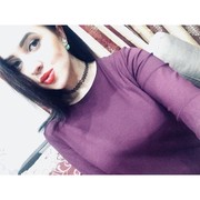  ,  Veronika, 29