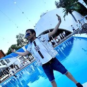  --,   Maxim, 38 ,   ,   , c , 