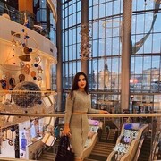  ,   Veronika, 24 ,   ,   