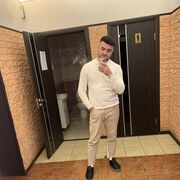  ,  Jonny, 28