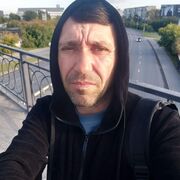  Puteaux,  , 49