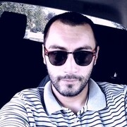  ,  David, 32