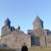 ,   Armen, 47 ,   ,   