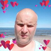  ,  Sergejs, 44