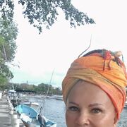  -,   Maya, 48 ,   ,   , c , 