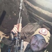  --,   Denis, 32 ,   ,   , c , 