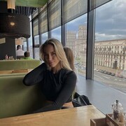  ,  Alina, 25