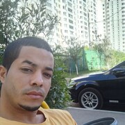  ,  Lachy, 27