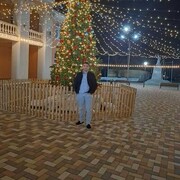  ,   Artur, 33 ,   ,   