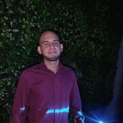  ,  Ernesto, 28