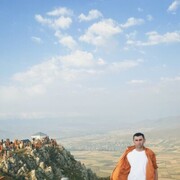  ,  Vadim, 26