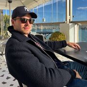  ,  Alen, 25