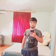 ,  Parviz, 31