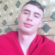  ,  Viktor, 25