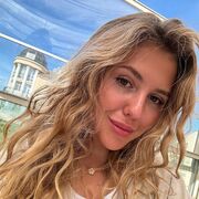  ,  Nika, 27