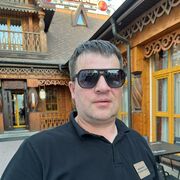  ,   Denis, 41 ,   c 