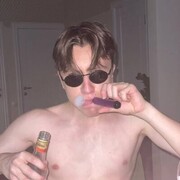  ,   Evan, 21 ,   ,   