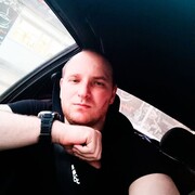  ,  Andrey, 33
