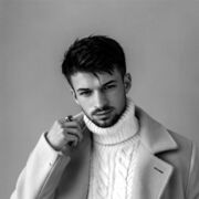  ,  Cristian, 24