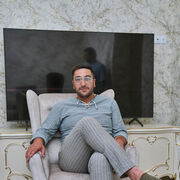 ,  Arman, 28