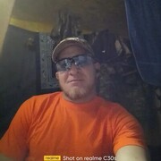  ,  Nik, 47