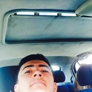  ,  Shahrom, 25