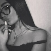  ,   Viki, 27 ,   ,   